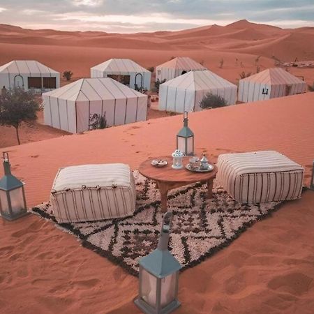 Отель Toop Luxury Camp Мерзуга Экстерьер фото