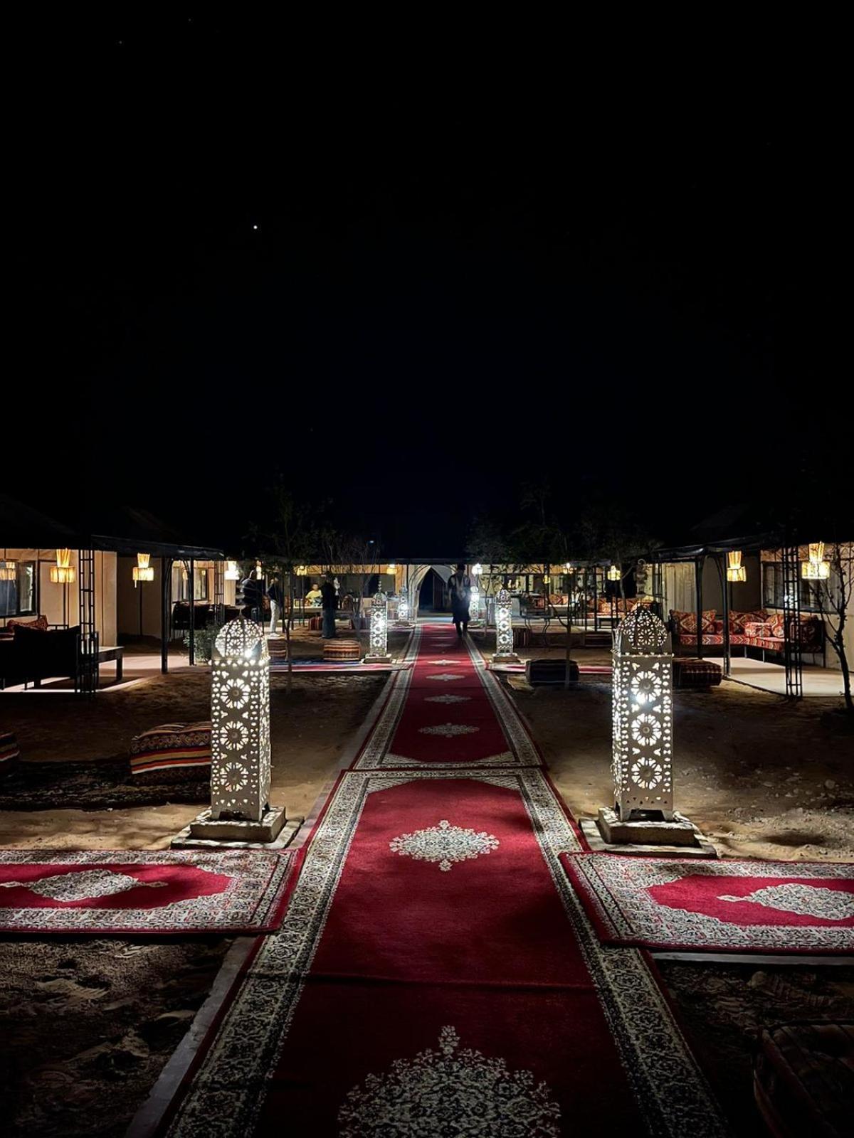 Отель Toop Luxury Camp Мерзуга Экстерьер фото