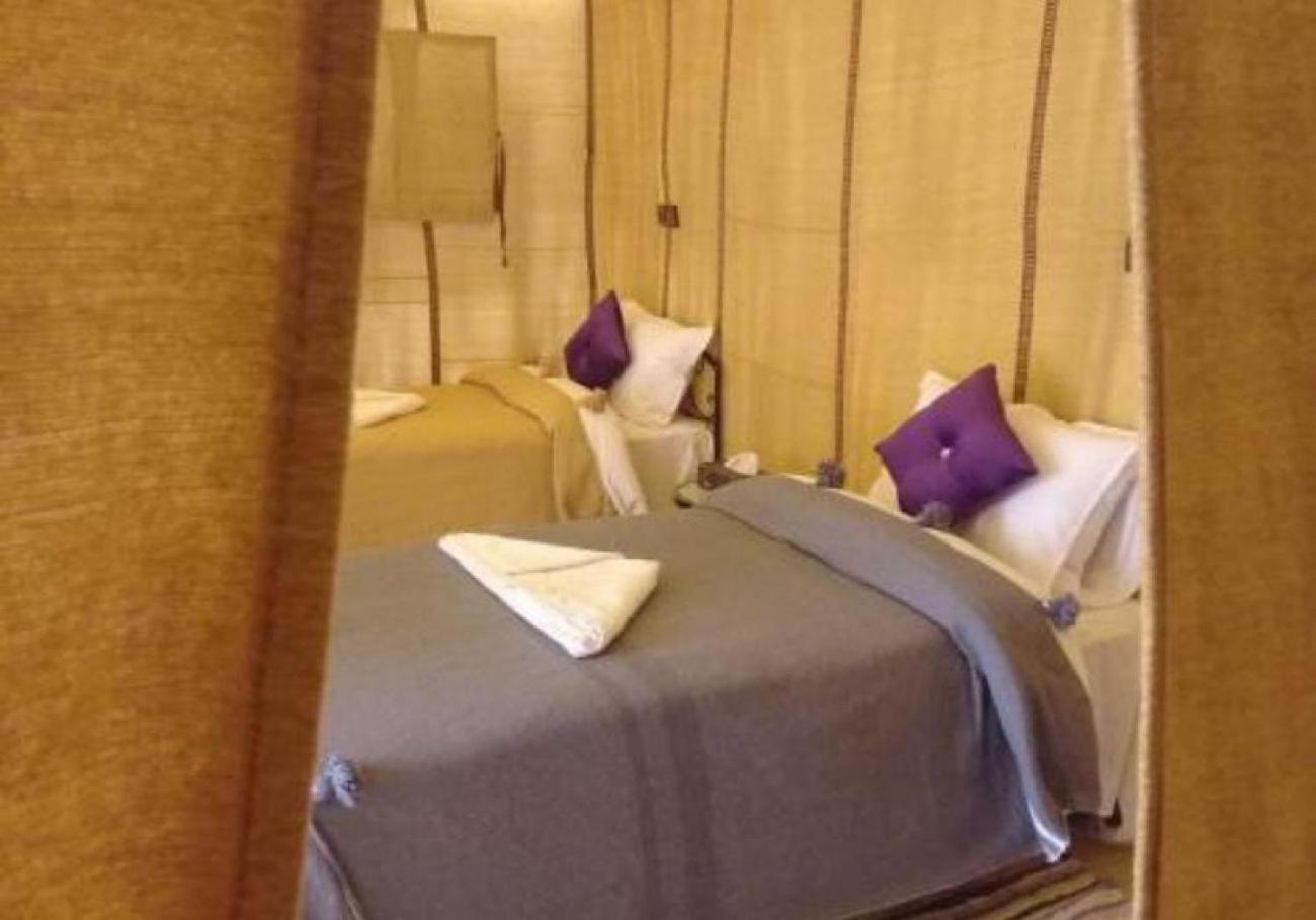 Отель Toop Luxury Camp Мерзуга Экстерьер фото