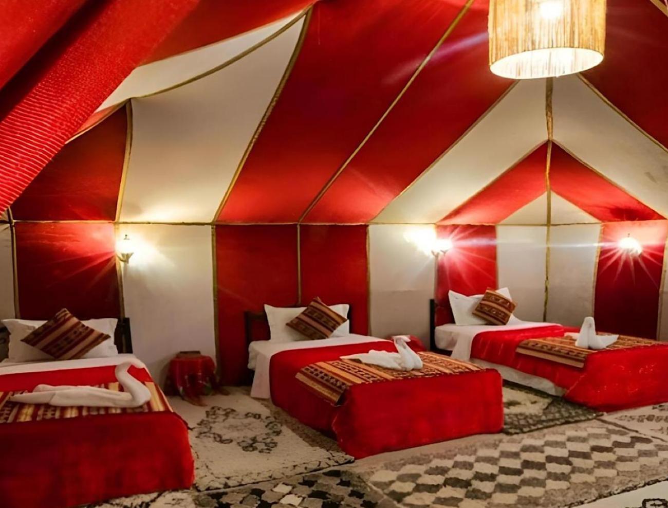 Отель Toop Luxury Camp Мерзуга Экстерьер фото