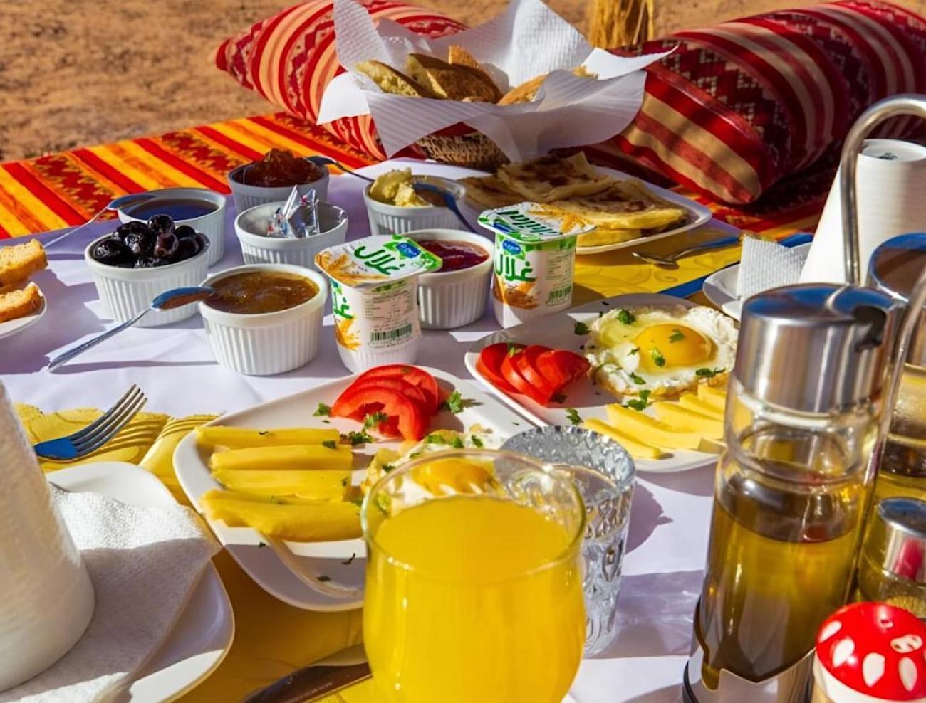 Отель Toop Luxury Camp Мерзуга Экстерьер фото