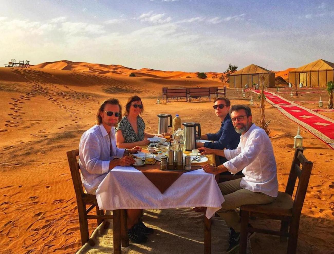 Отель Toop Luxury Camp Мерзуга Экстерьер фото
