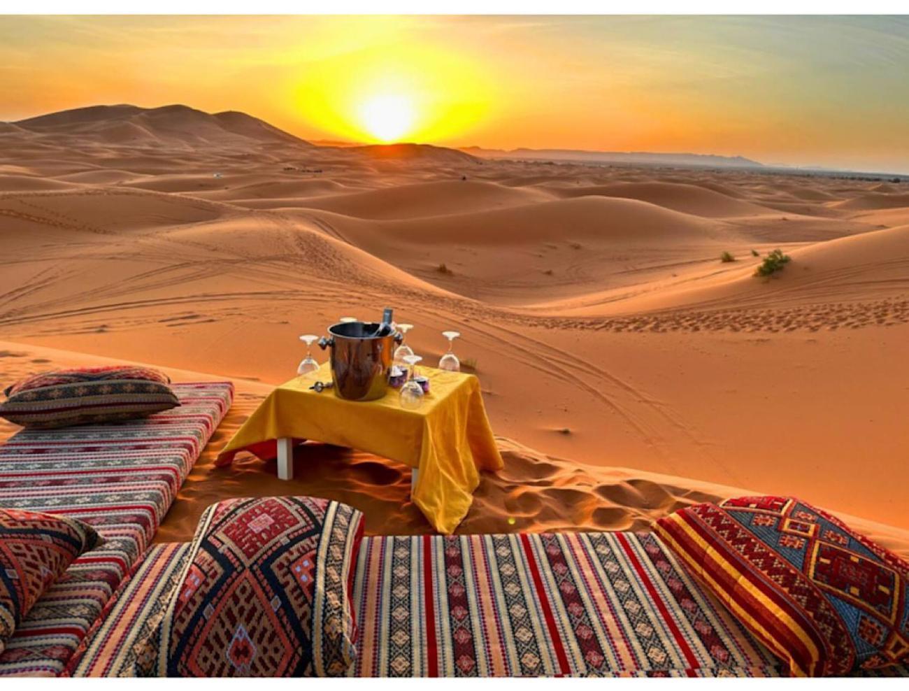 Отель Toop Luxury Camp Мерзуга Экстерьер фото